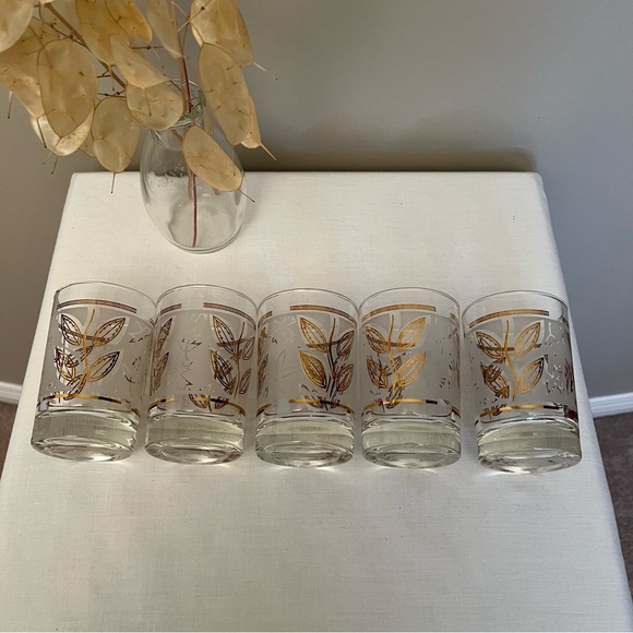 Set of 5 Libbey Frosted Gold Leaf Design Cordial Juice Glasses - Picture 3 of 5